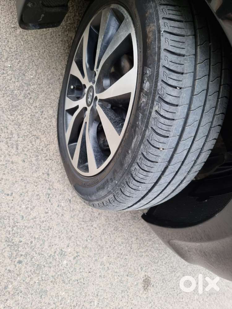 Hyundai Fluidic Verna 1.6 Vtvt S (o) Automatic, 2013, Petrol