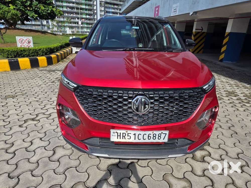 Mg Hector Plus Dual Tone For Sale In Excellent Condition,no Accidental