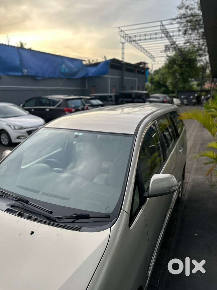 Toyota Innova Diesel 2014