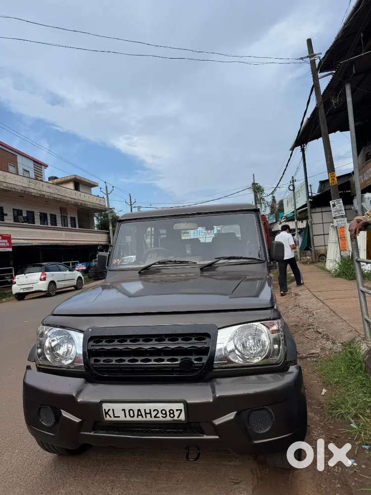 Mahindra Bolero Slx 2011