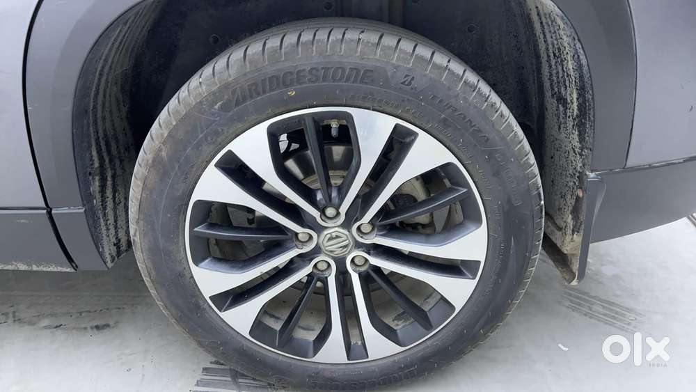 Mg Hector Plus 1.5 Sharp Turbo Cvt 6 Str, 2022, Petrol