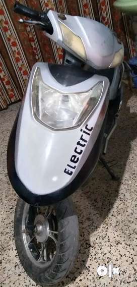 Second hand electric scooter in olx new arrivals