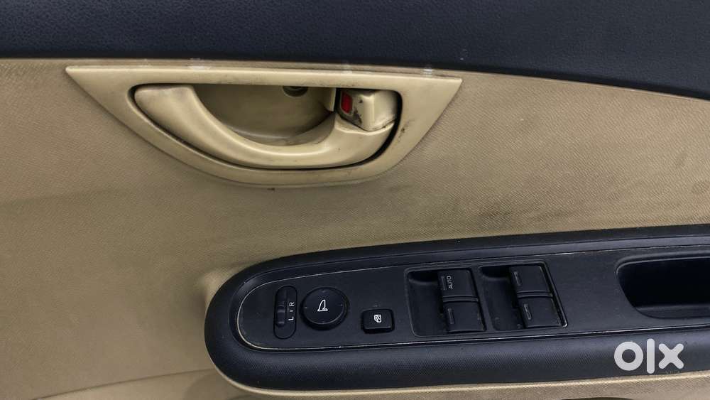 Honda Mobilio V I-dtec, 2015, Diesel