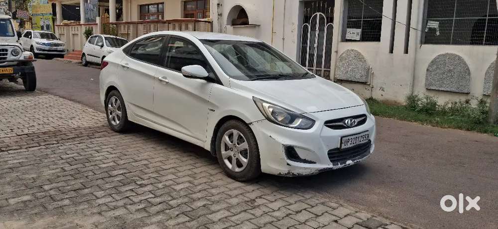 Hyundai Fluidic Verna 2011