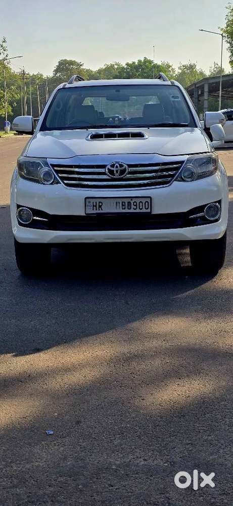 Toyota Fortuner 2011-2016 4x2 At, 2015, Diesel