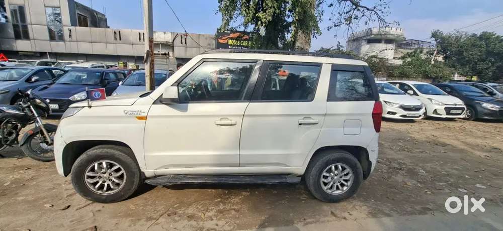 Mahindra Tuv 300