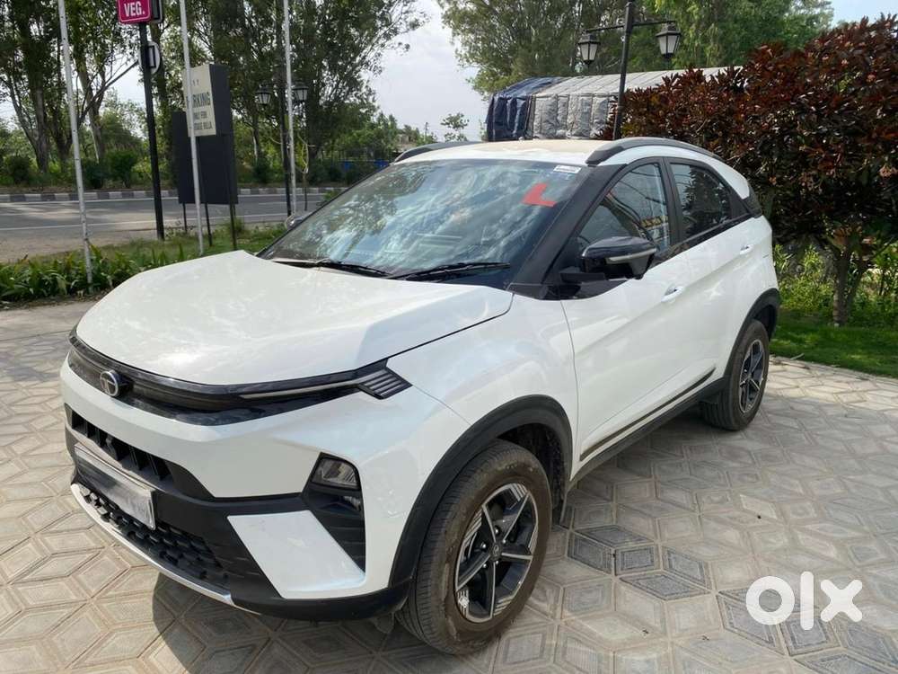 Tata Nexon Petrol 2025