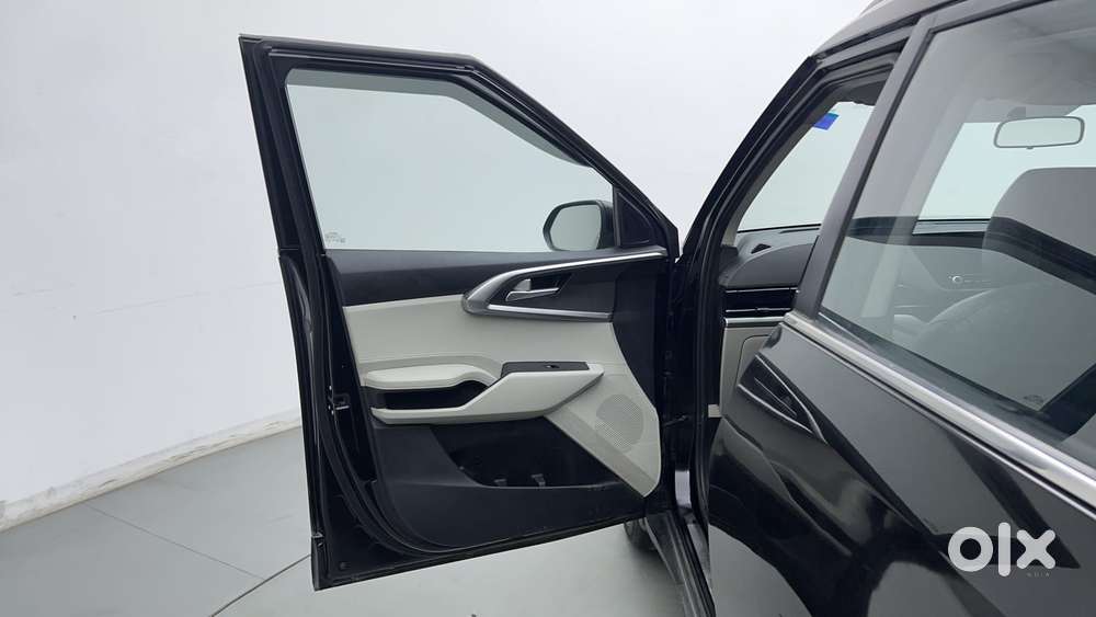 Kia Carens 1.4 Prestige Plus Turbo 7 Str, 2023, Petrol