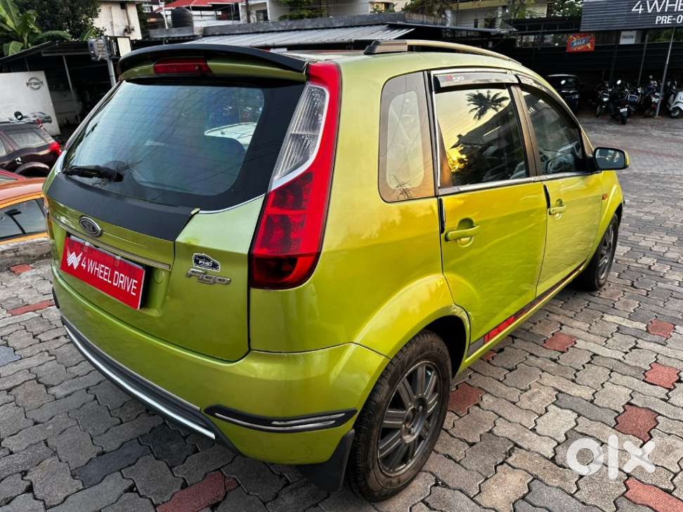 Ford Figo, 2010, Petrol