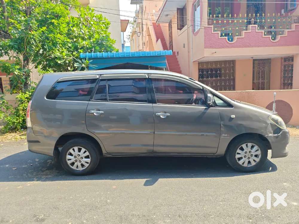 Toyota Innova 2011 2.5 V Diseal