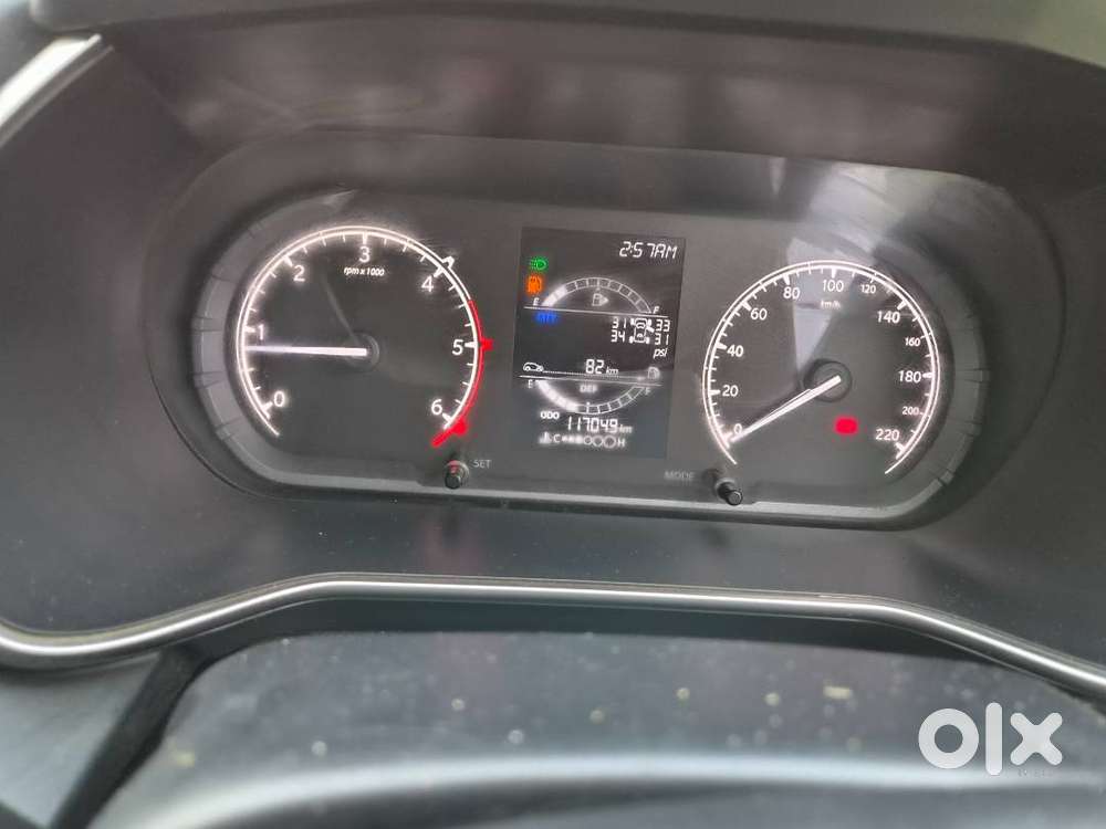 Tata Safari 2021