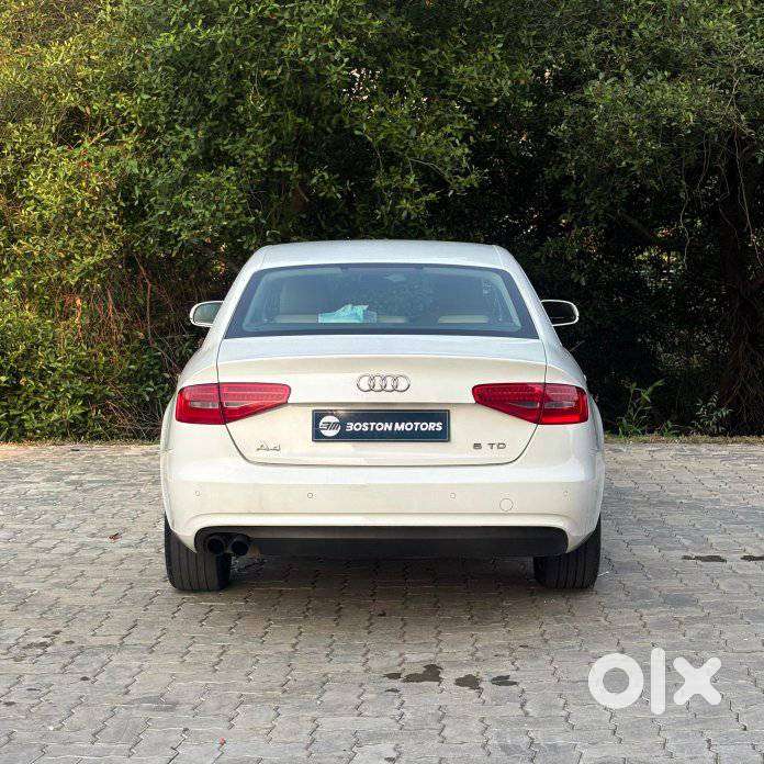 Audi A4 2.0 Tdi Premium With Sunroof, 2016, Diesel