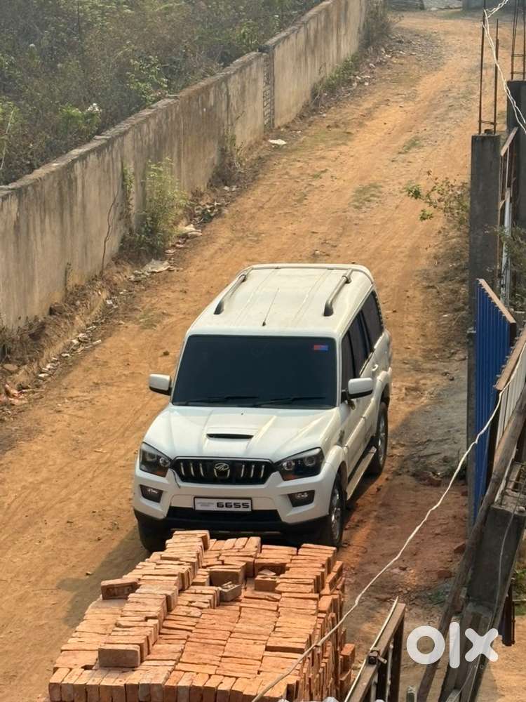 Mahindra Scorpio 2015 Diesel Well Maintained