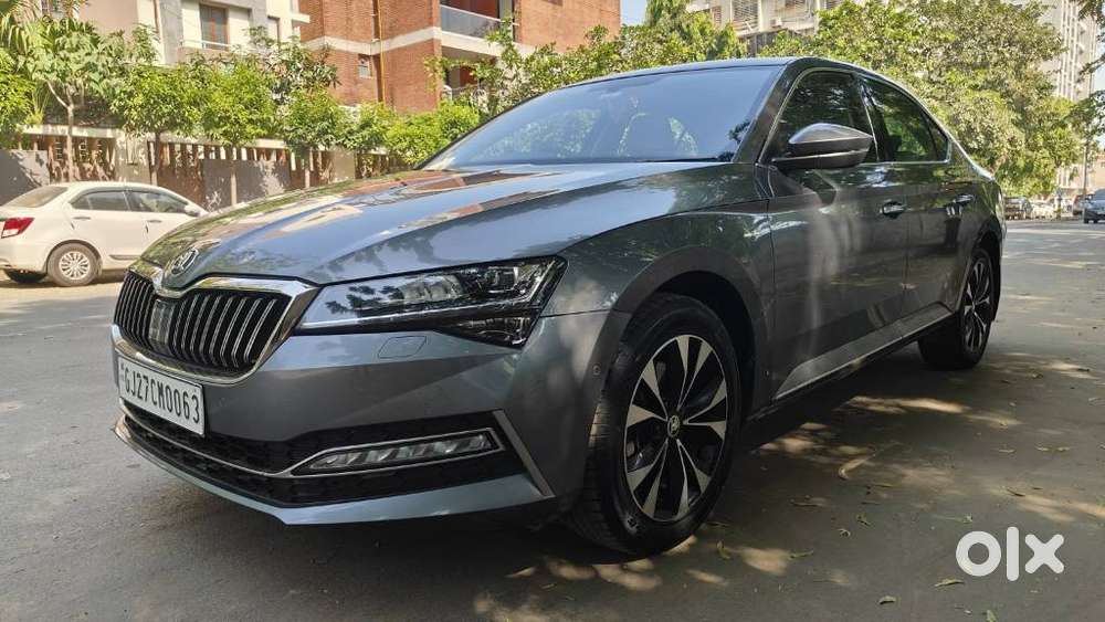Skoda Superb 2.0 L&k Tsi At, 2022, Petrol