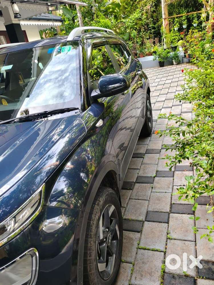 Hyundai Petrol Manual 2021