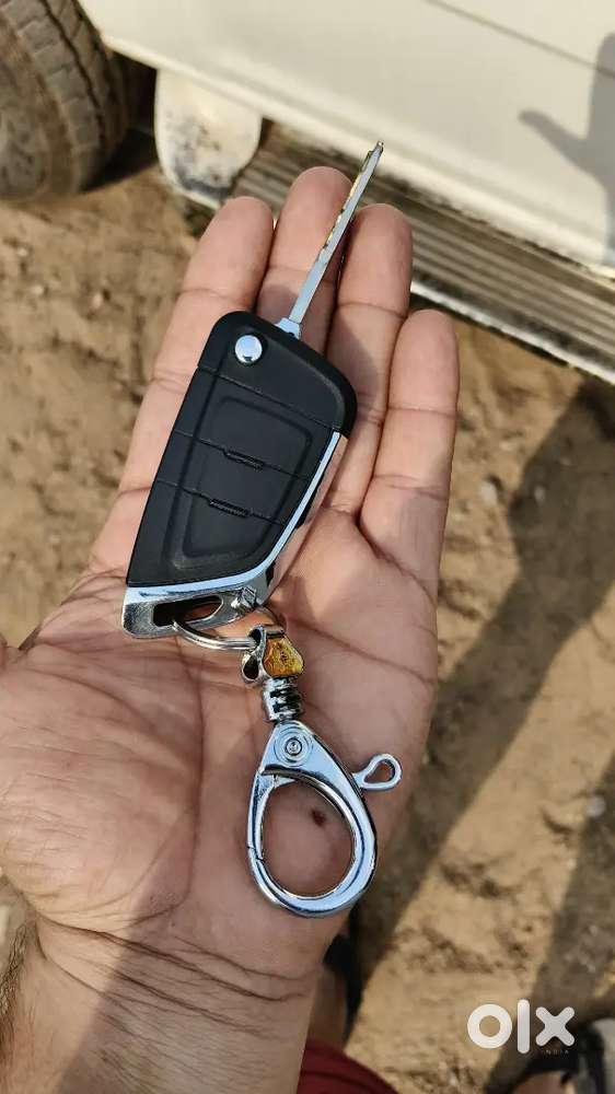 New Tyer, Well Maintained,smooth Engein, Only Ac Work