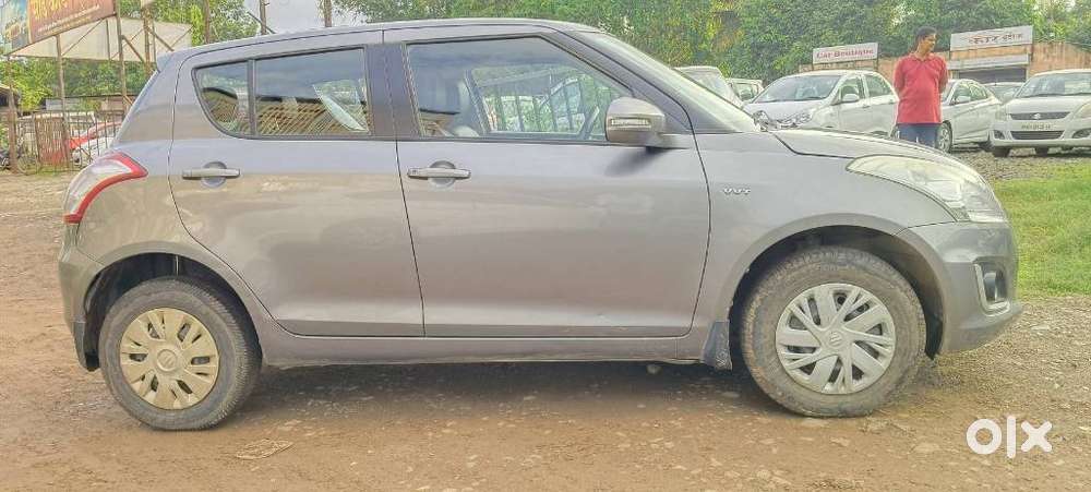 Maruti Suzuki Swift Vxi Optional, 2015, Petrol