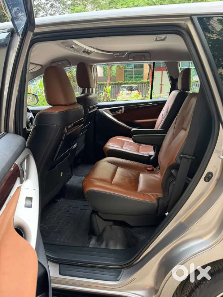 Toyota Innova Crysta [2020-ongoing] 2.7 Zx At 7 Str, 2016, Petrol