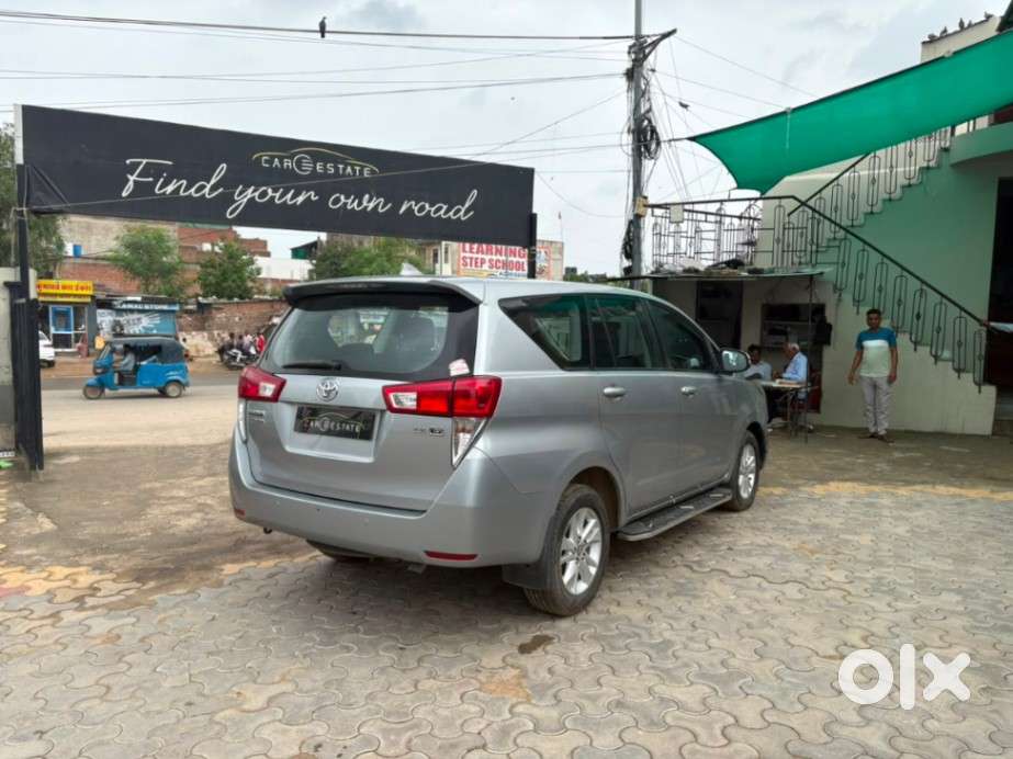 Toyota Innova Crysta 2.8 Gx At, 2017, Diesel