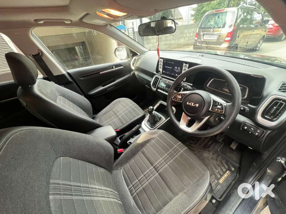 Kia Sonet Htk (o) Sunroof , 2025 Model, Car Is In Super Mint Conditin