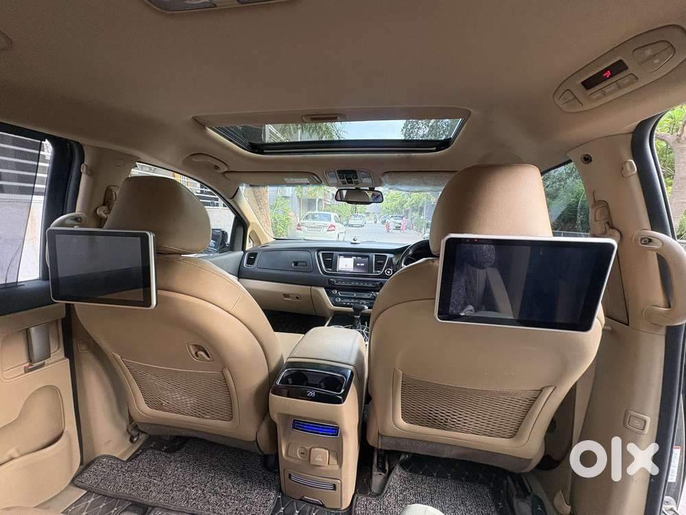 Kia Carnival Limousine Plus 7 Str, 2022, Diesel