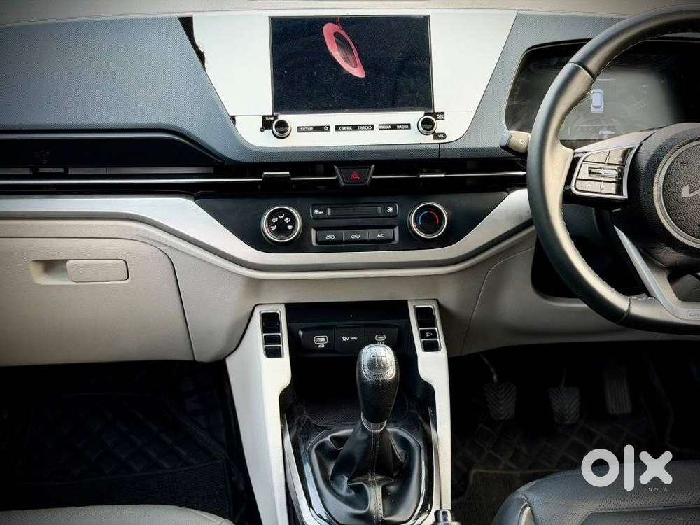 Kia Carens, 2025