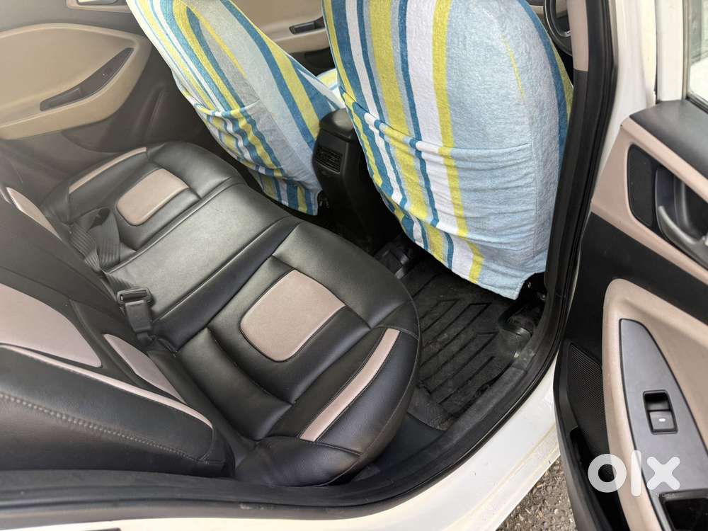 Hyundai Elite I20 Sportz (o) 1.4, 2017, Petrol
