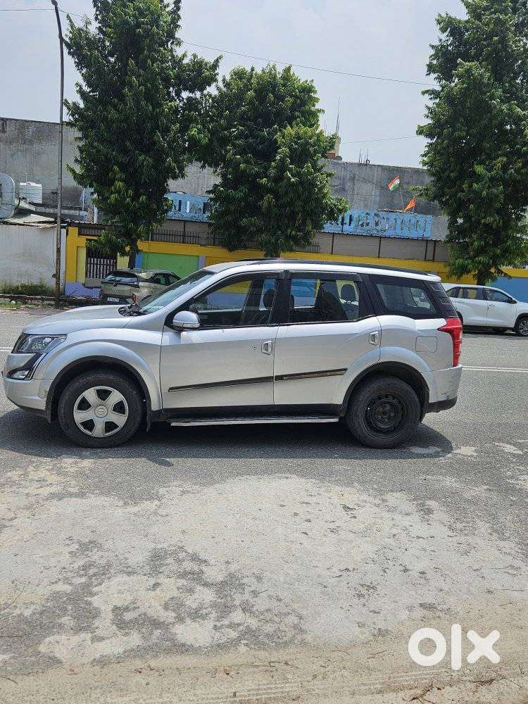 Mahindra Xuv500 At W6 2wd, 2017, Diesel
