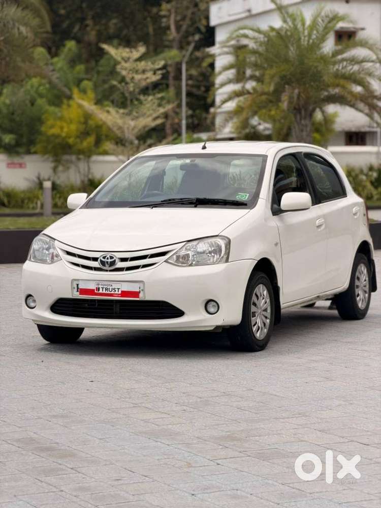 Toyota Etios Liva, 2012, Petrol