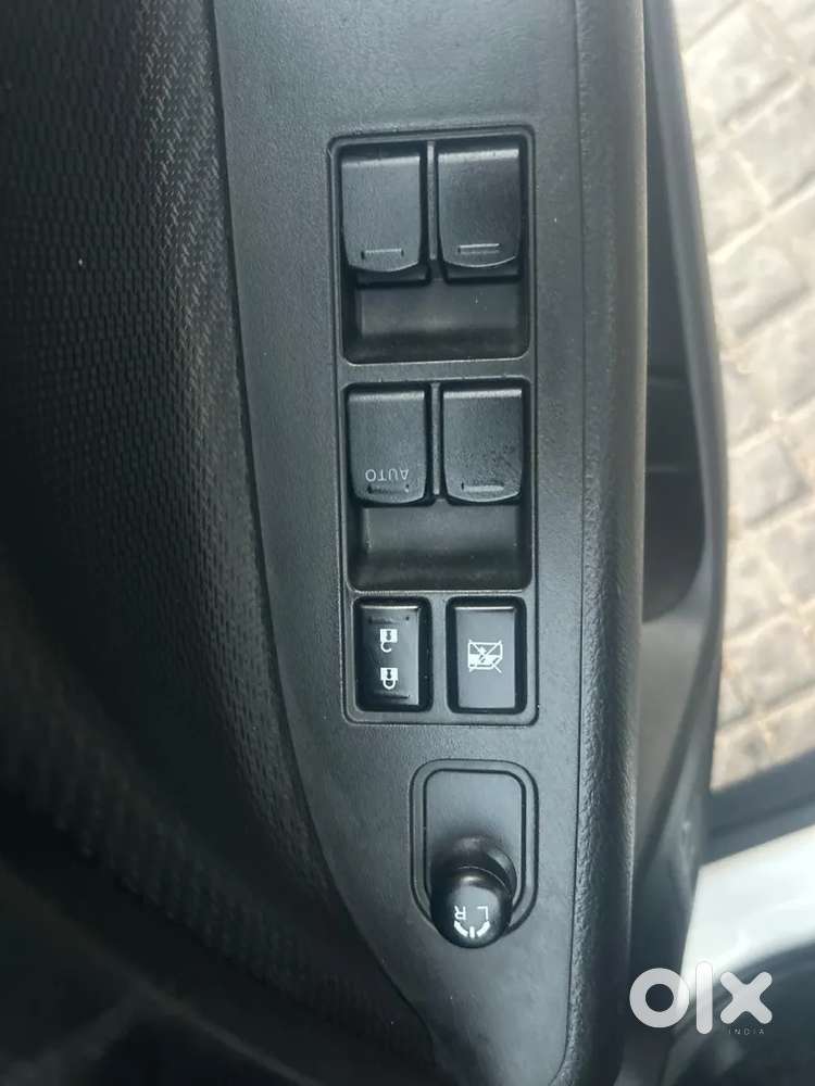 Maruti Suzuki Vitara Brezza 1.5 Lxi, 2025, Petrol