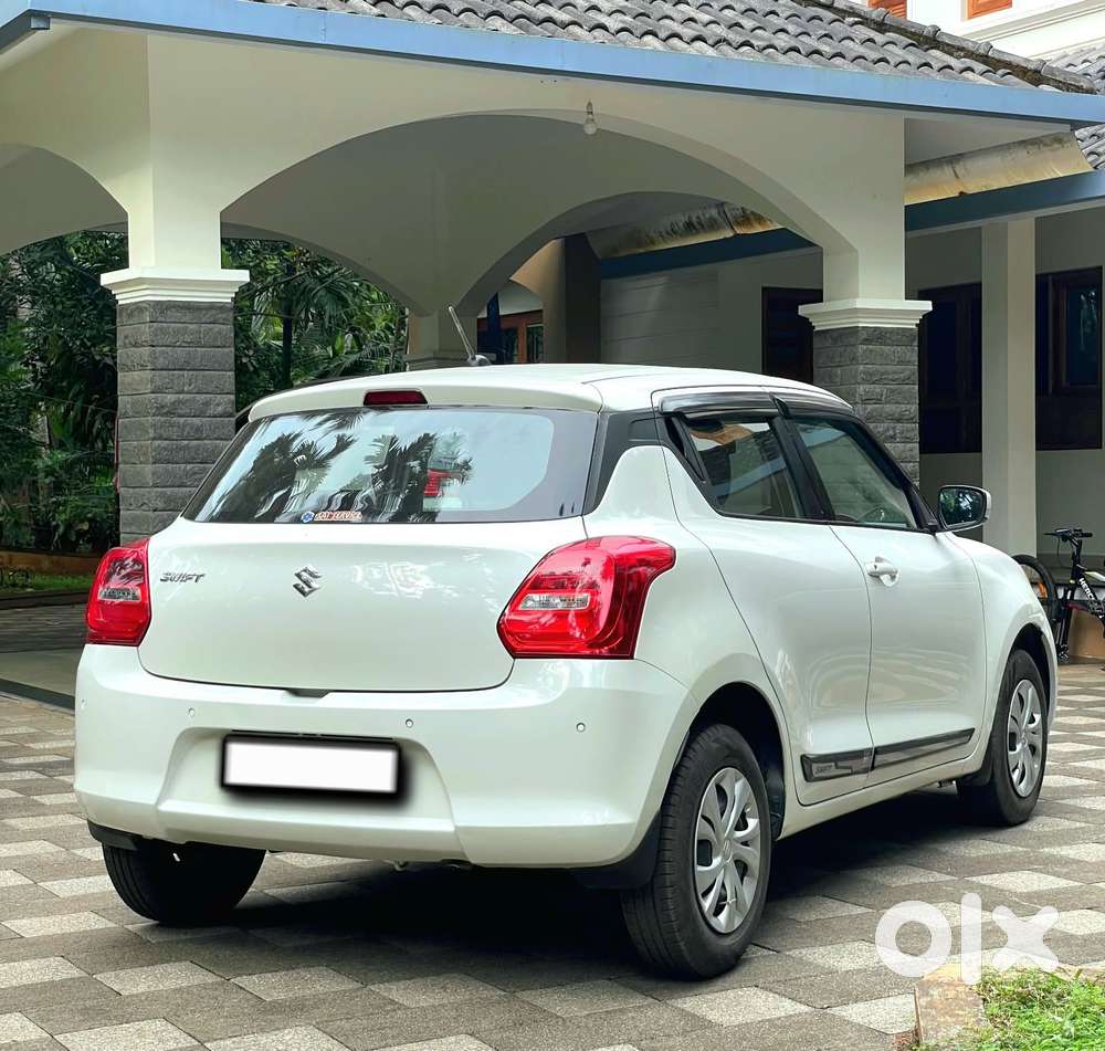 Maruti Suzuki Swift 1.2 Vxi (o), 2023, Petrol