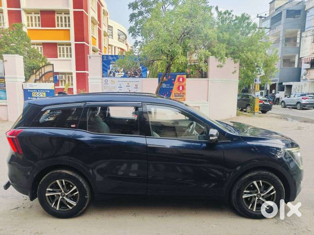 Mahindra Xuv700 2.0 Ax 5 Petrol Mt Str, 2022, Petrol