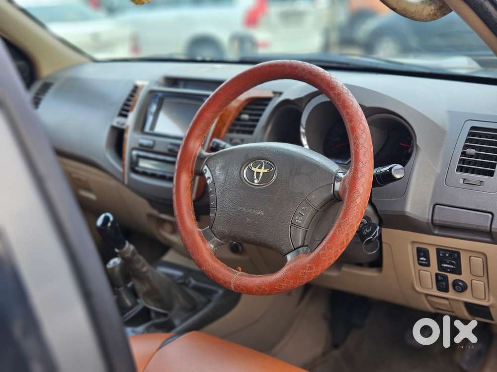 Toyota Fortuner 3.0 4x4 Manual, 2011, Diesel