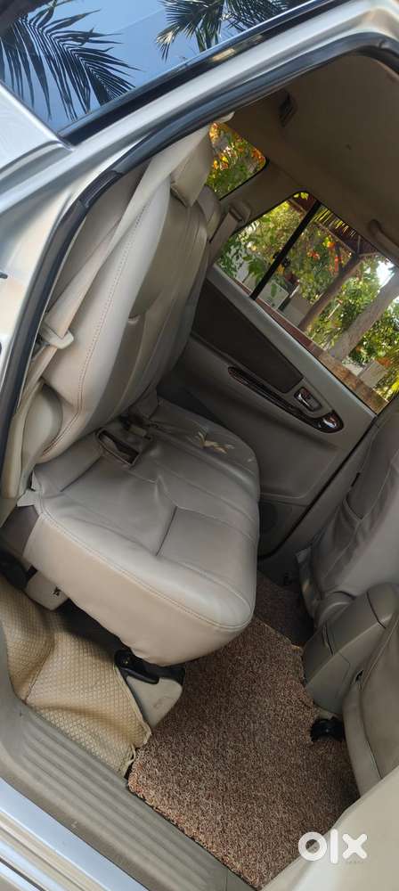 Toyota Innova 2.5 V 7 Str, 2012, Diesel