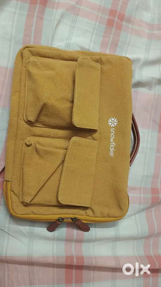Snowflake original laptop bag