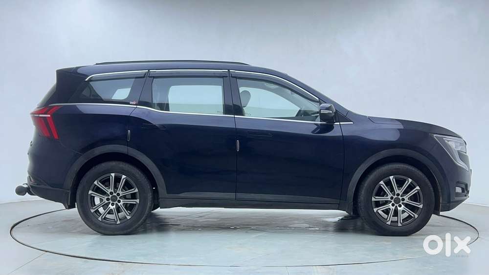 Mahindra Xuv700 2.0 Ax 7 Petrol Mt Str, 2024, Petrol