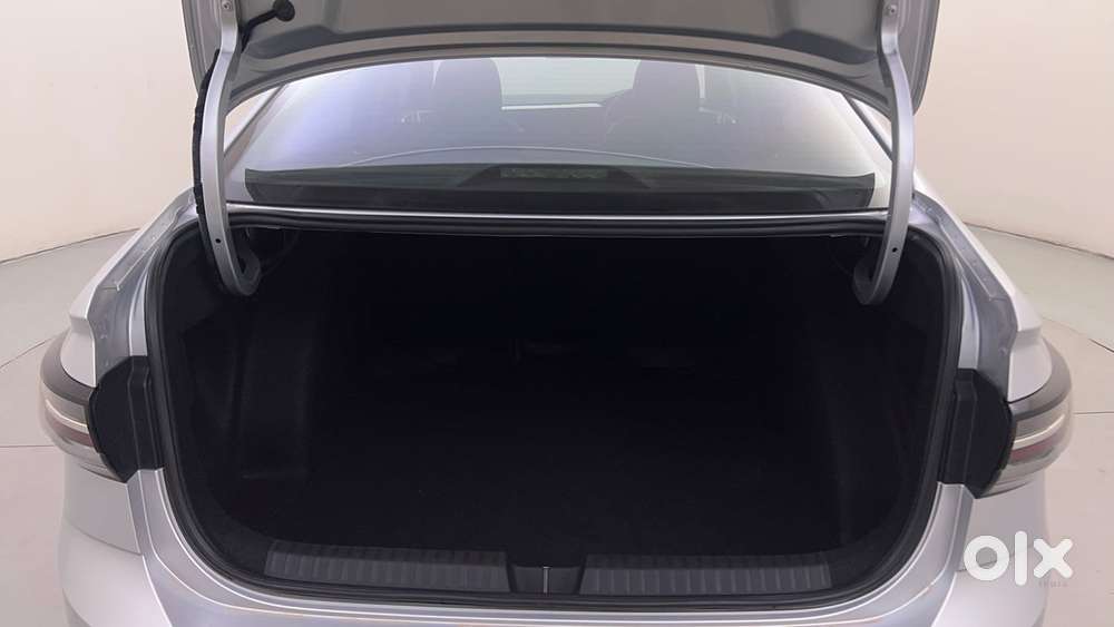 Volkswagen Virtus Highline Plus 1.0 Tsi At, 2023, Petrol