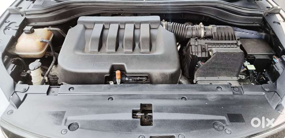 Mahindra Xuv700 2.0 Ax 5 Petrol At Str, 2022, Petrol