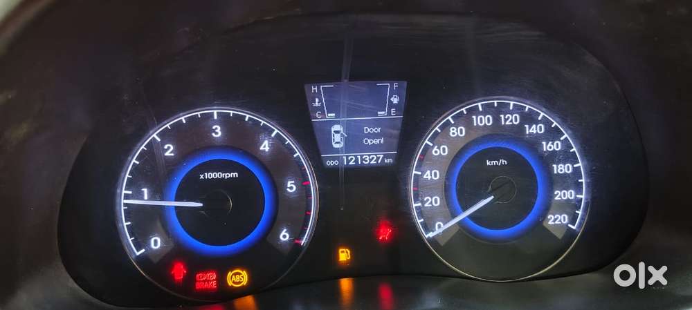 Hyundai Verna Crdi Vgt Sx 1.5, 2014, Diesel