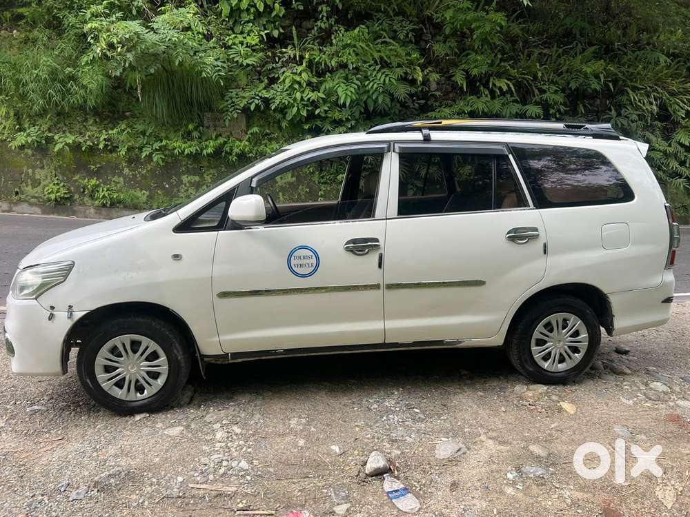 Toyota Innova 2.5 G (diesel) 7 Seater Bs Iv, 2015, Diesel