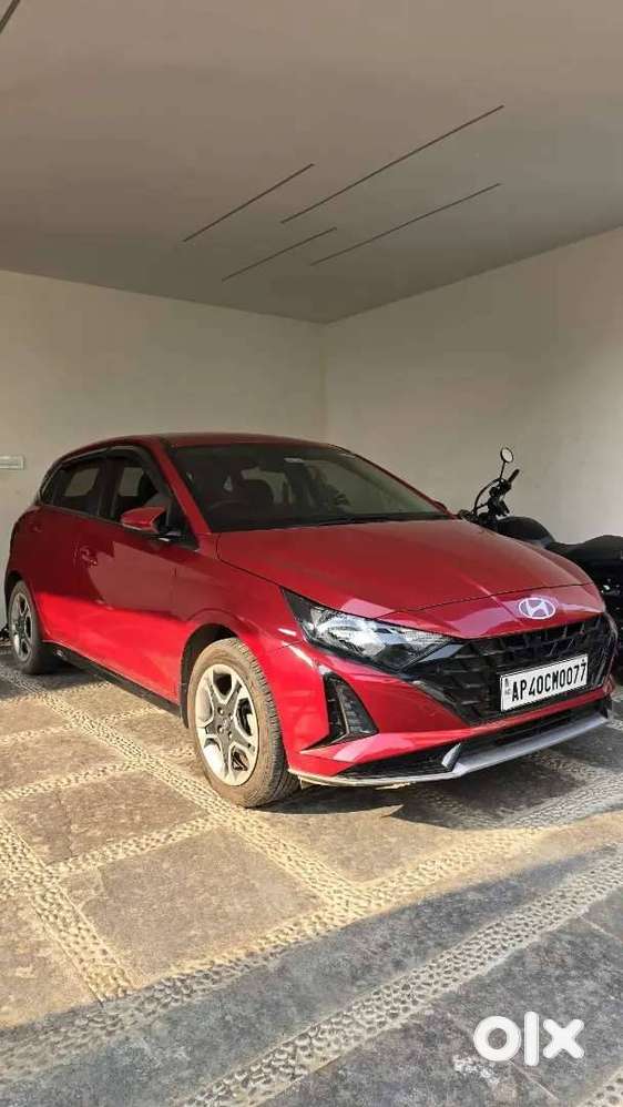 Hyundai I20 Ivt (automatic) – Excellent Condition