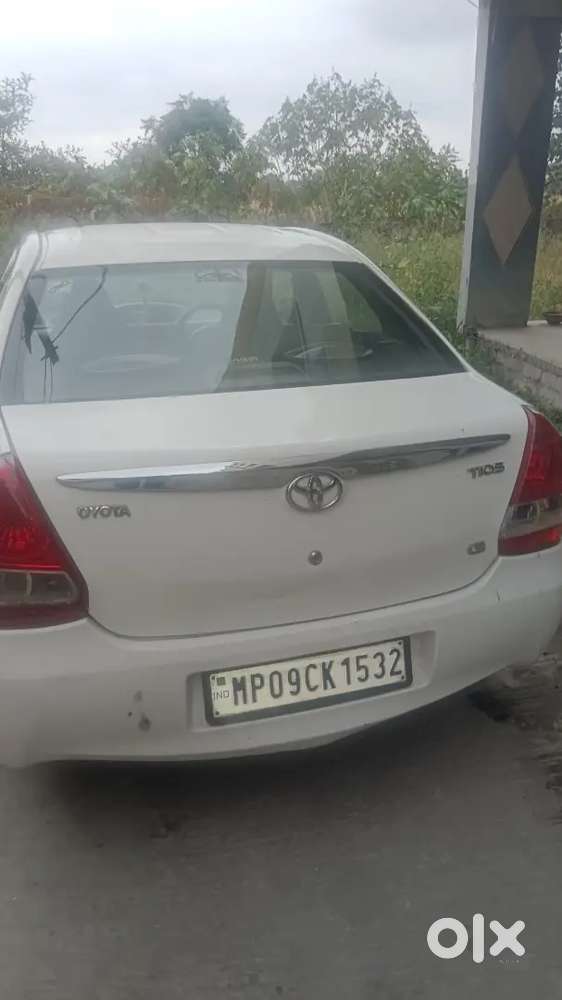 Toyota Etios G Petrol + Cng