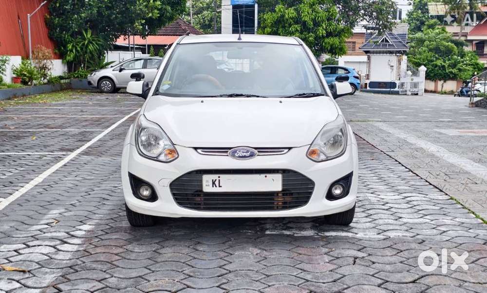 Ford Figo Petrol Zxi, 2013, Petrol