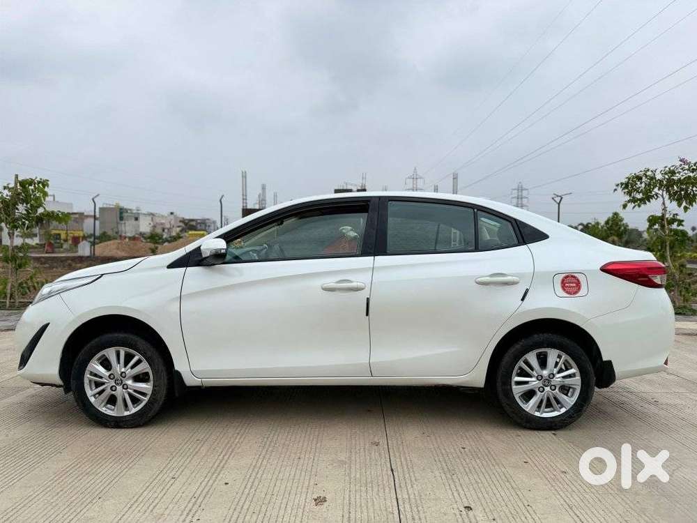 Toyota Yaris Vx, 2018, Cng & Hybrids