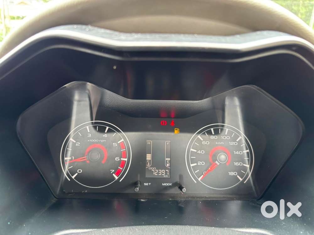 Mahindra Kuv 100 Mfalcon G80 K4, 2017, Petrol