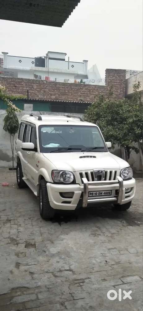 Mahindra Scorpio 2012 Manual