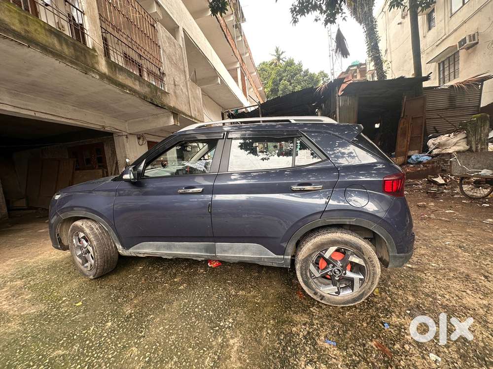 Hyundai Venue Petrol 2022