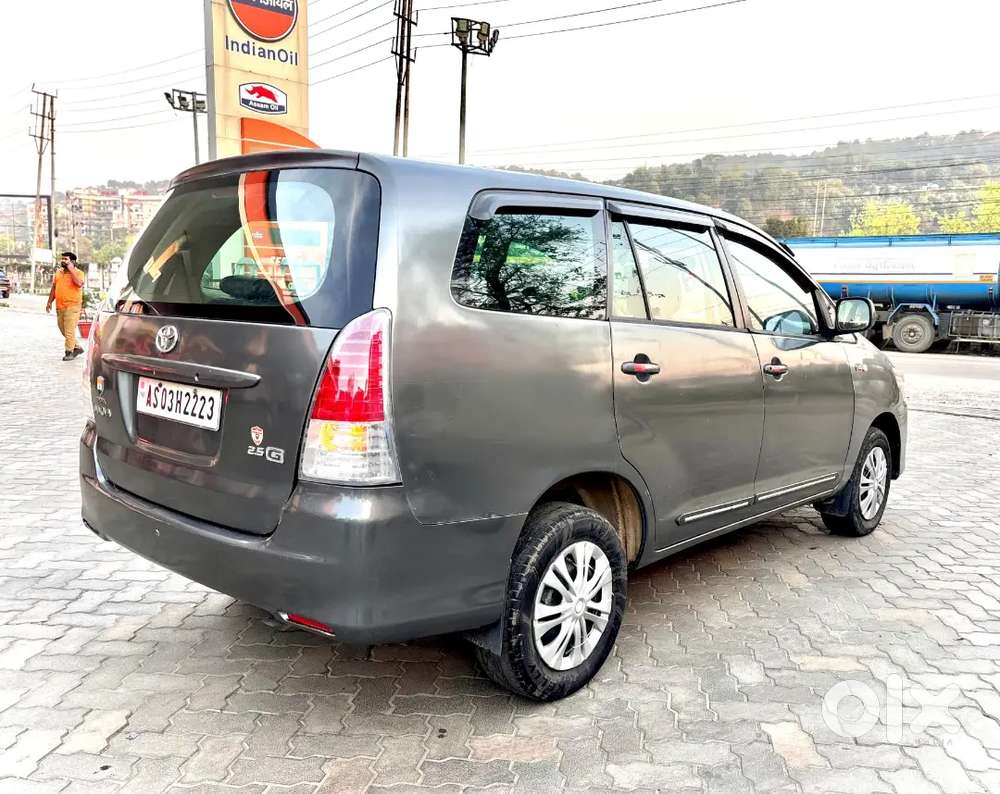 Toyota Innova 2.5g 2009 Model Tax Updated Till 2029