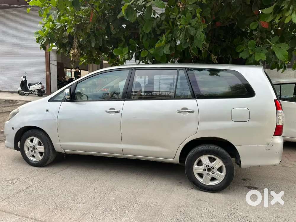 Toyota Innova 2.5 V 2009