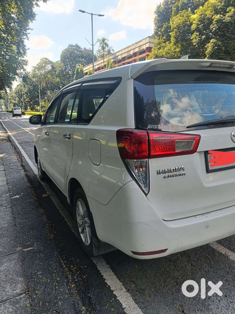 Toyota Innova Crysta 2019